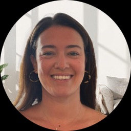 Psychologist Emily Esman providing different types of therapy in Washington