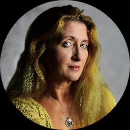 Psychologist Kamara Marsh providing different types of therapy in Detroit