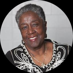 Psychologist Mozelle Anderson providing different types of therapy in Phoenix